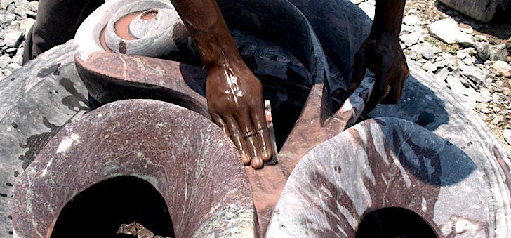 Washing the sculpture