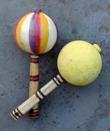 1 x Fair Trade African Seed Gourd Maracas Shaker Percussion Wooden Large Long 