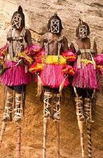 dama dancers