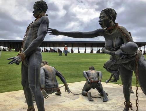slaves sculpture kwame akoto bamfo